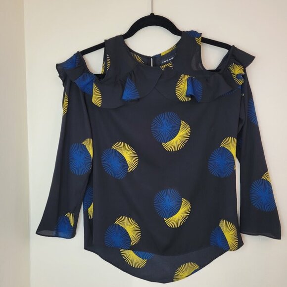 Trouve Black Cold Shoulder Ruffle Flounce Neck & Sleeve Blouse Women's Size XS - Picture 2 of 9